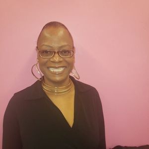 Meet your Posher, Antonia